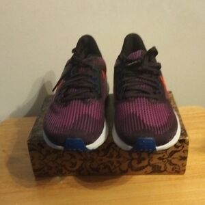 Women's Nike Black and Pink Athletic Shoes